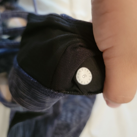 Lululemon Slide With Me Bra Sz 6 - Picture 8 of 8